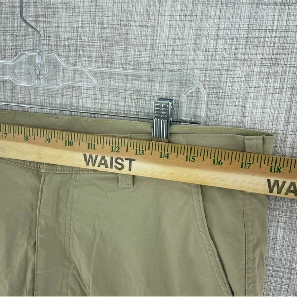Eddie Bauer Mens Size 36 tan hiking shorts 2328 - Picture 3 of 9